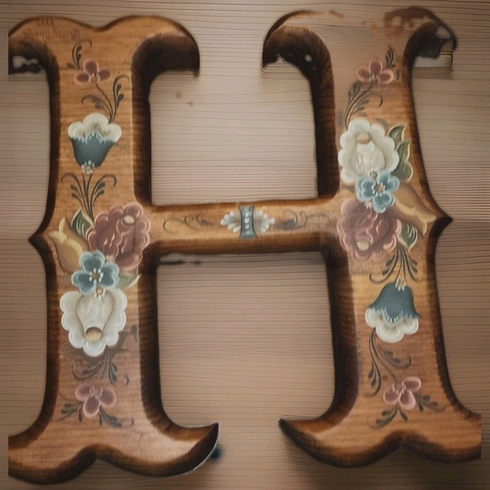 VINTAGE WOOD LETTER H NORWEGIAN ROSEMALING - SCANDINAVIAN FOLK ART Cottagecore